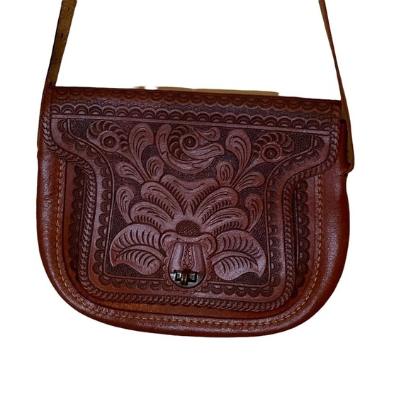 American Vintage Handbags - Vintage Tooled Leather Boho Purse